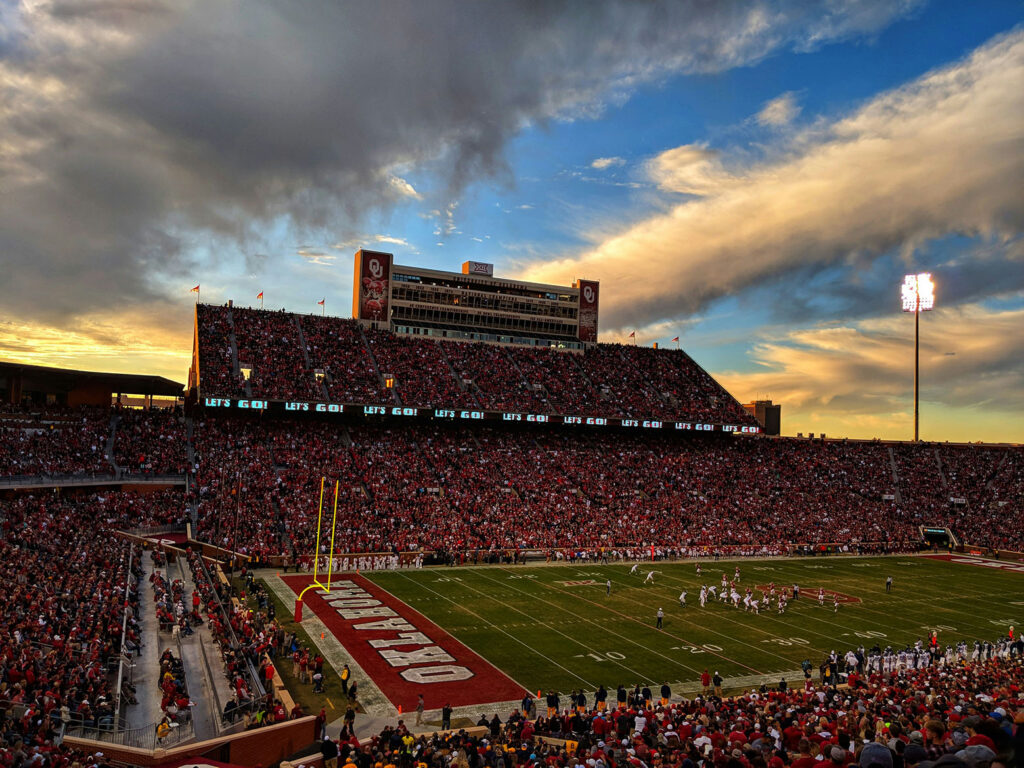 oklahoma-memorial-stadium-norman-oklahoma